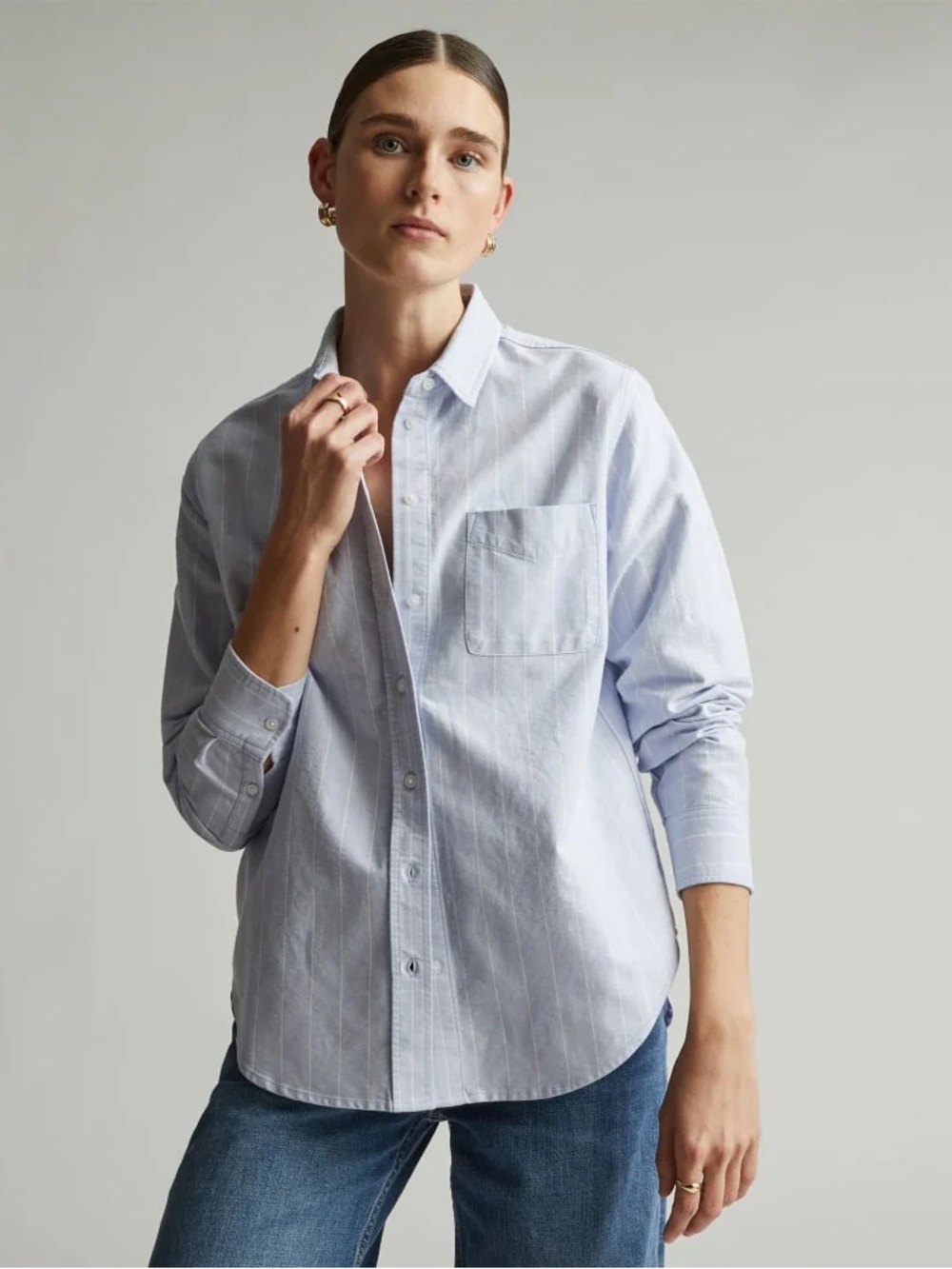 Everlane Relaxed Oxford Shirt in periwinkle/white